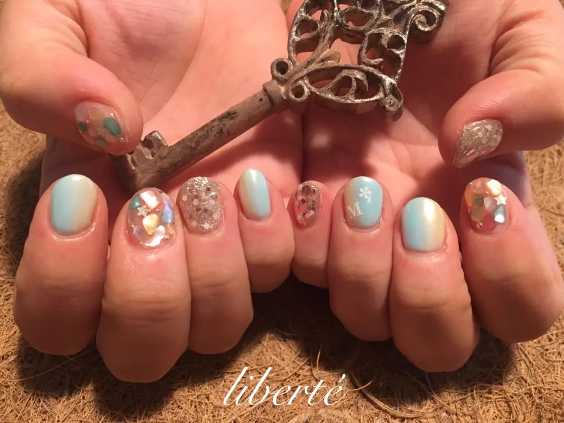 ネイル liberté (リベルテ)のネイルデザイン