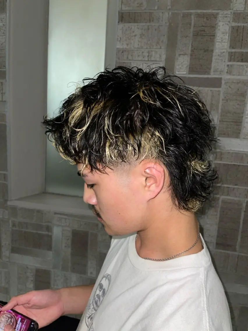 カラー パーマ メンズ カット ヘアカラー パーマ 都立大学メンズパーマ フェザー/大丸優希のヘアスタイル