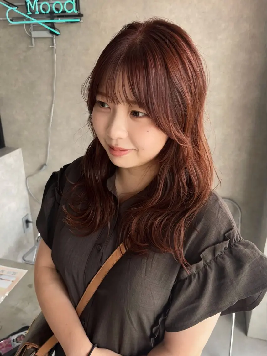 セミロング カット ヘアカラー 山岸 未玖のヘアスタイル