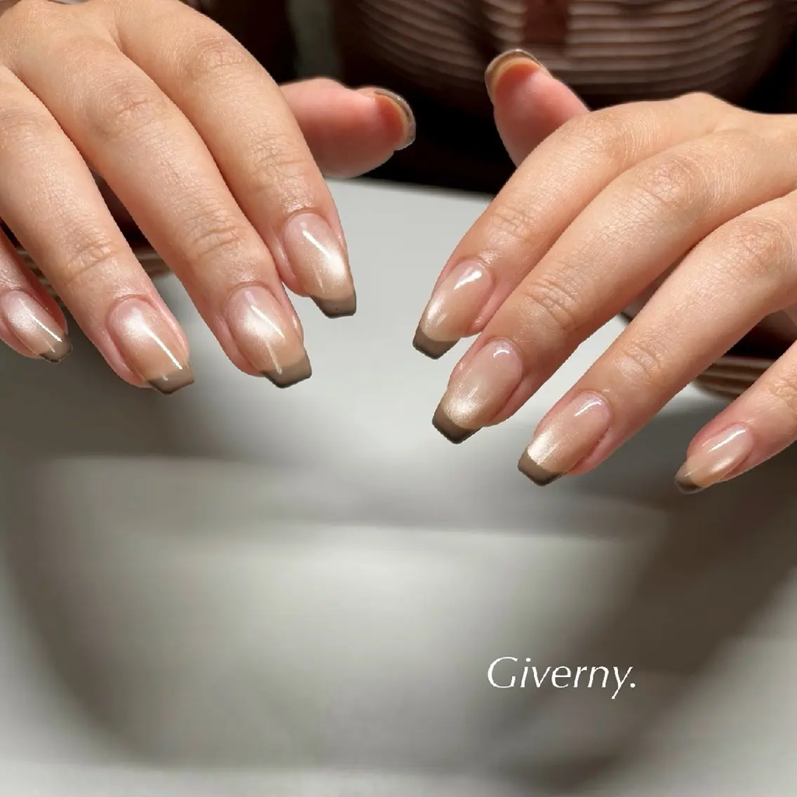 ネイル フレンチネイル マグネットネイル ハンドネイル Giverny .のネイルデザイン