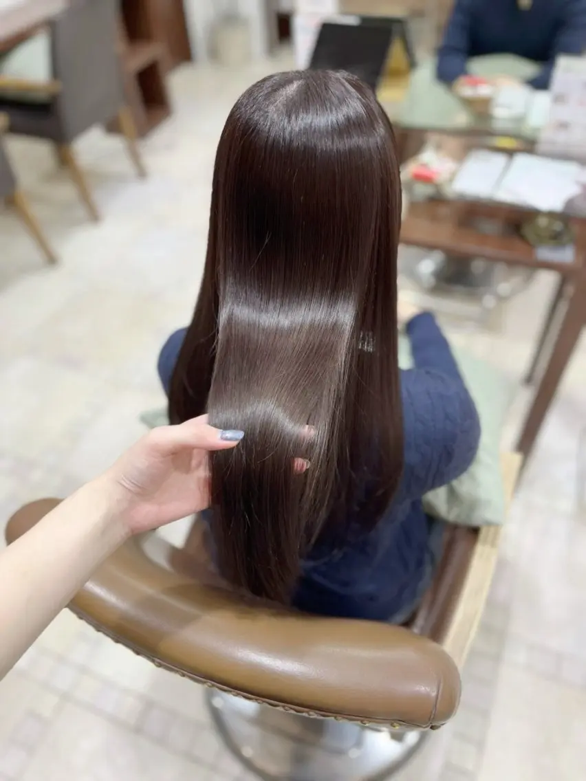 ロング カラー カット トリートメント 透明感カラー／ 艶感カラー／RAMUのヘアスタイル