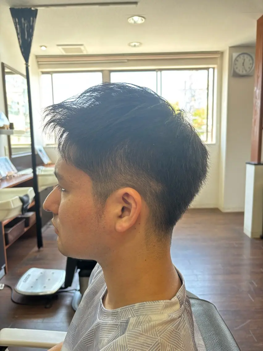ショート ショートヘア 坂下健 メンズサロンのヘアスタイル