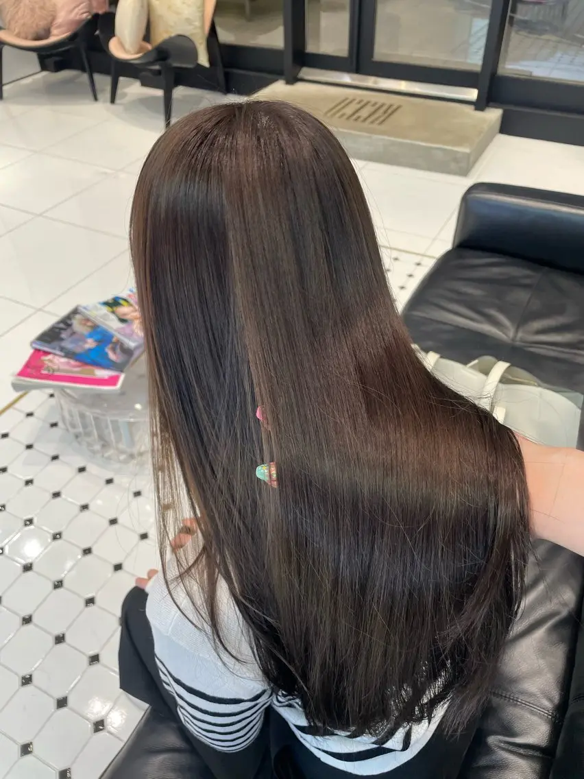 ロング カラー グレージュ イルミナカラー 【韓国❤️海外ヘア】 AYAKAのヘアスタイル