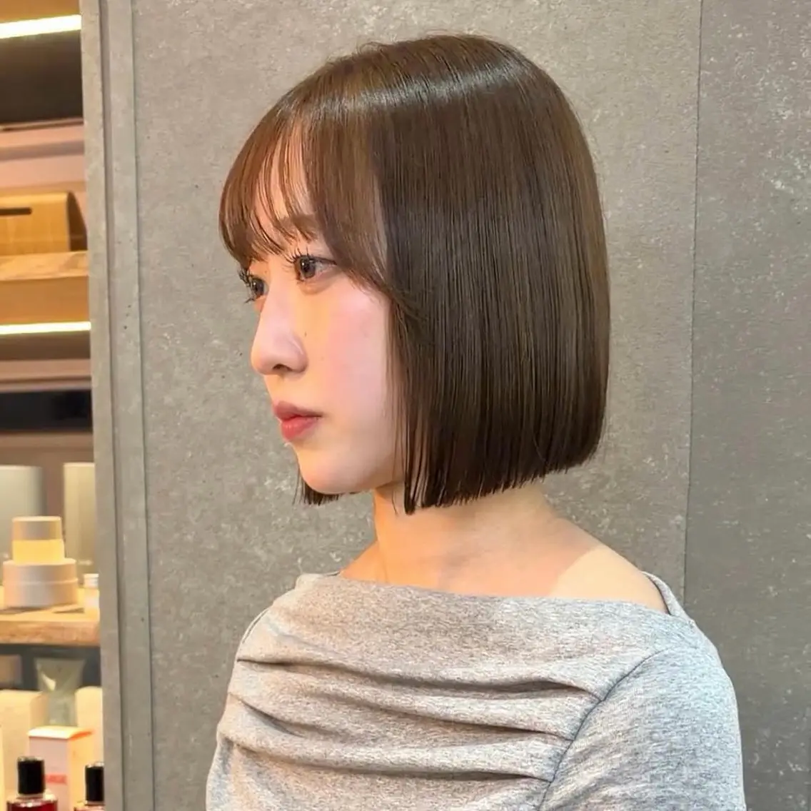 ミディアム 切りっぱなしボブ ボブ カット ヘアカラー トリートメント ボブ/くびれボブ/ 髪質改善/Ru-kaのヘアスタイル