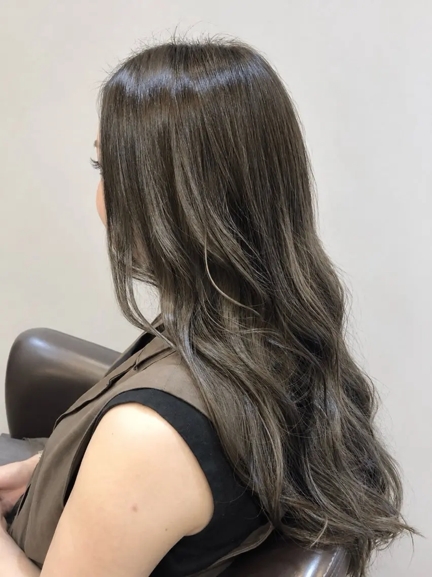 ロング カラー ヘアカラー Yasu (ヤス)のヘアスタイル
