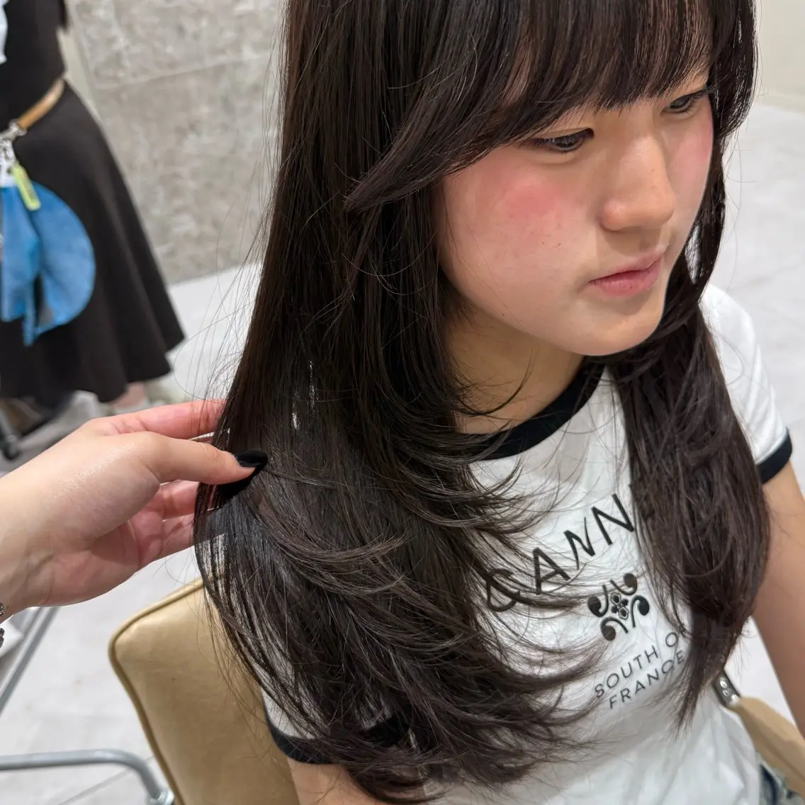 ロング 顔周りカット レイヤーカット カット トリートメント 韓国レイヤー｜ ハイトーン｜ココナのヘアスタイル