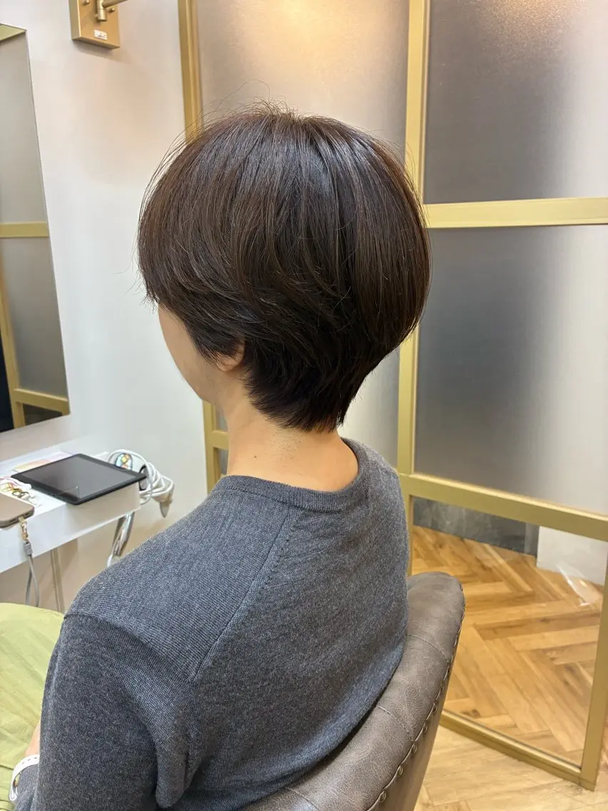 カット+ケアカラー+Aujuaトリートメントの写真