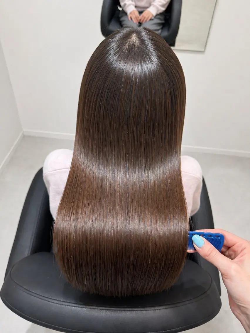 セミロング 縮毛矯正 トリートメント Emuest心斎橋 SAKIのヘアスタイル