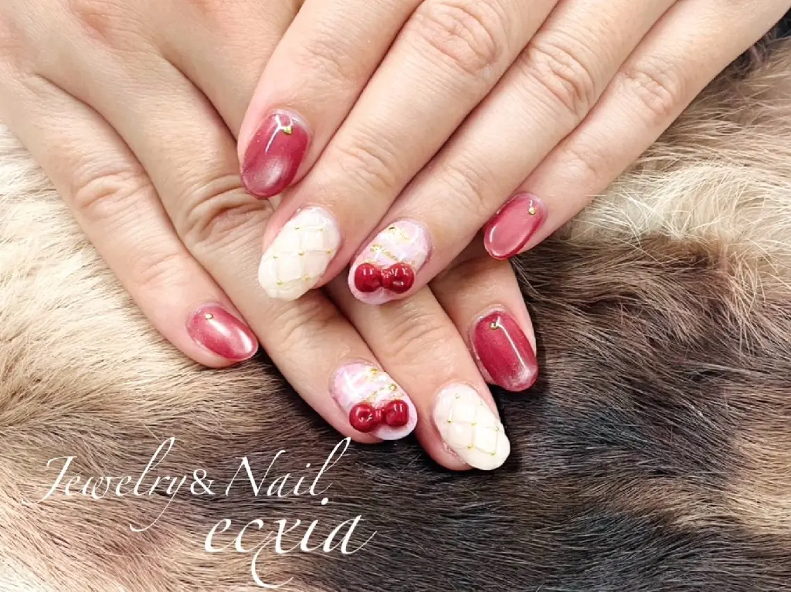 ネイル jewelry & nailecxia のネイルデザイン