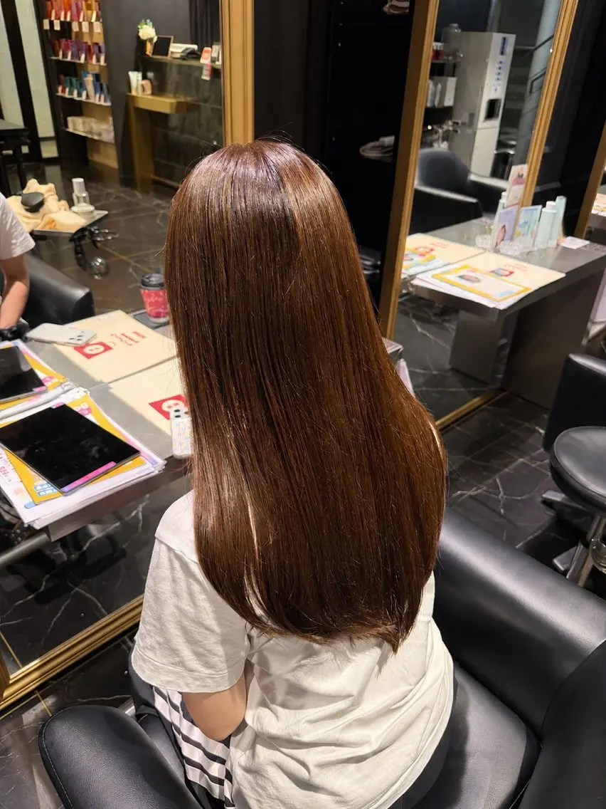 【透明感・艶髪になりたい方必見👀🤎】カット+イルミナカラー+Aujuaトリートメント※施術時間目安2時間程度の写真