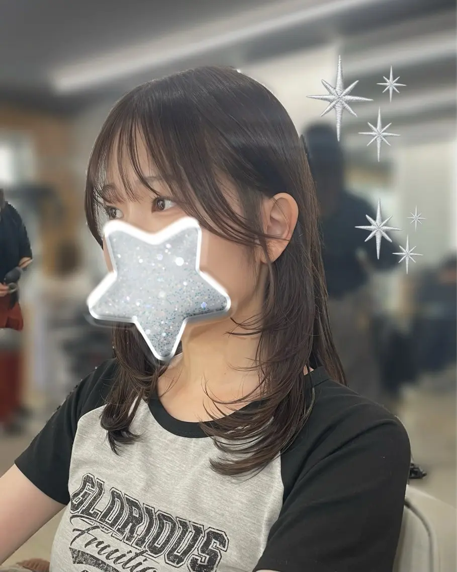 セミロング レイヤーカット 小顔カット 佐々木 梨乃のヘアスタイル