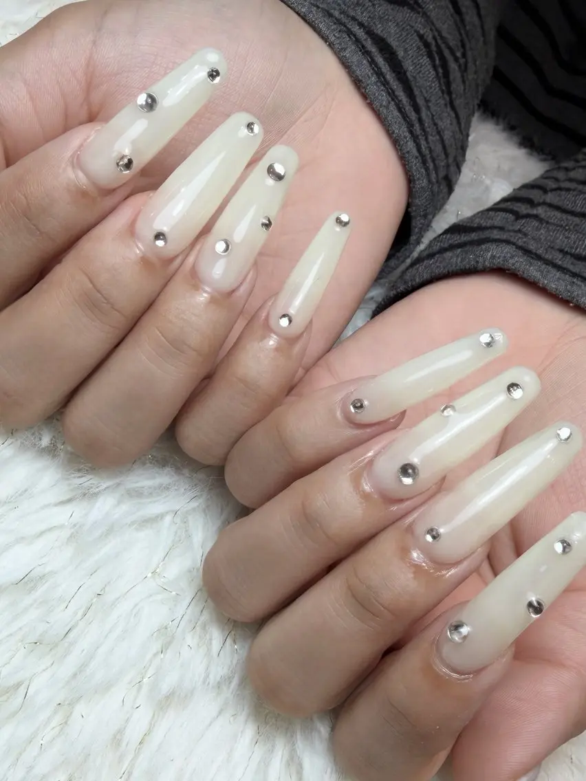 キッズ ネイル ワンカラーネイル ネイルチップ salon de Tiara 碧のネイルデザイン
