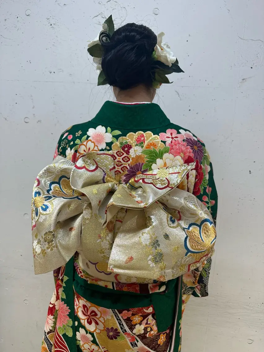【早朝限定〜10時】振袖着付のみの写真