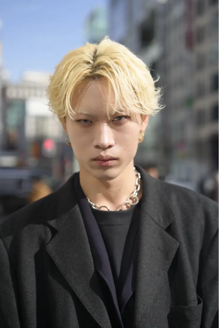 メンズ メンズブリーチ メンズ韓国風 刈り上げ カット ヘアカラー トリートメント レイヤー/メンズ 矢津田侑のヘアスタイル