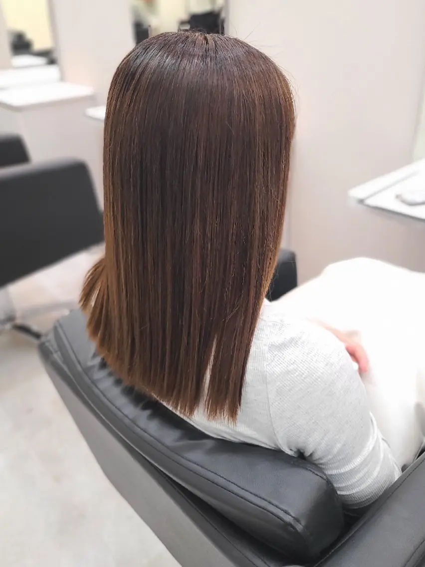 セミロング 髪質改善 カット 縮毛矯正 桐島 令奈のヘアスタイル