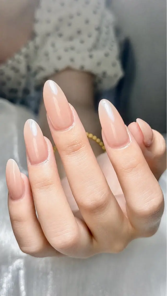 ミラーネイル(オフ込み、長さ出しオフ有料)の写真