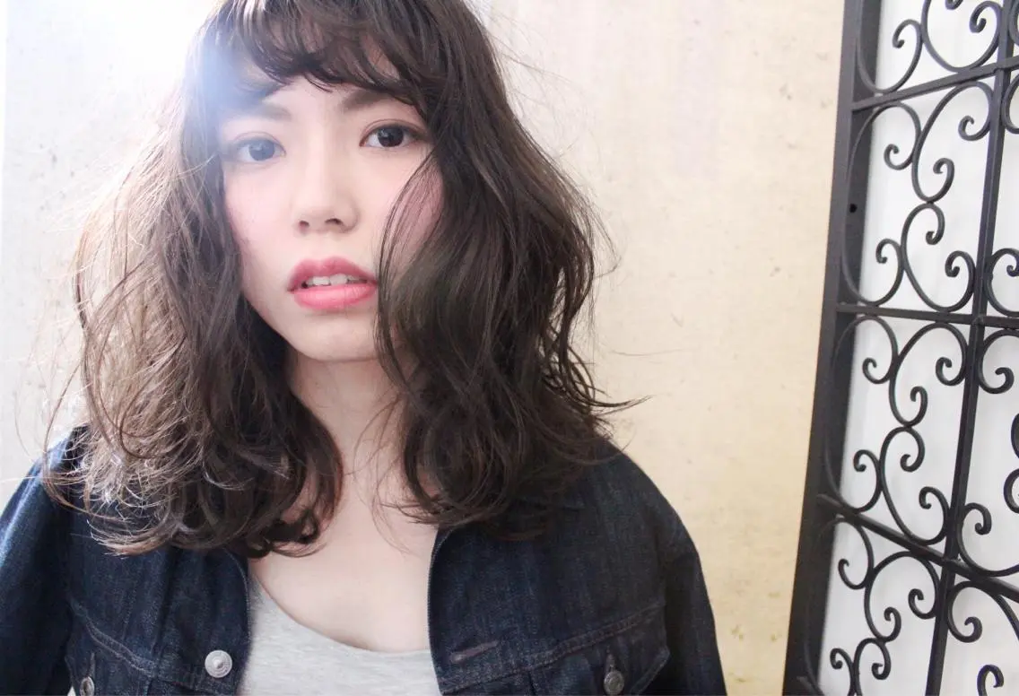 ミディアム カラー パーマ ooit 【オーイット】のヘアスタイル