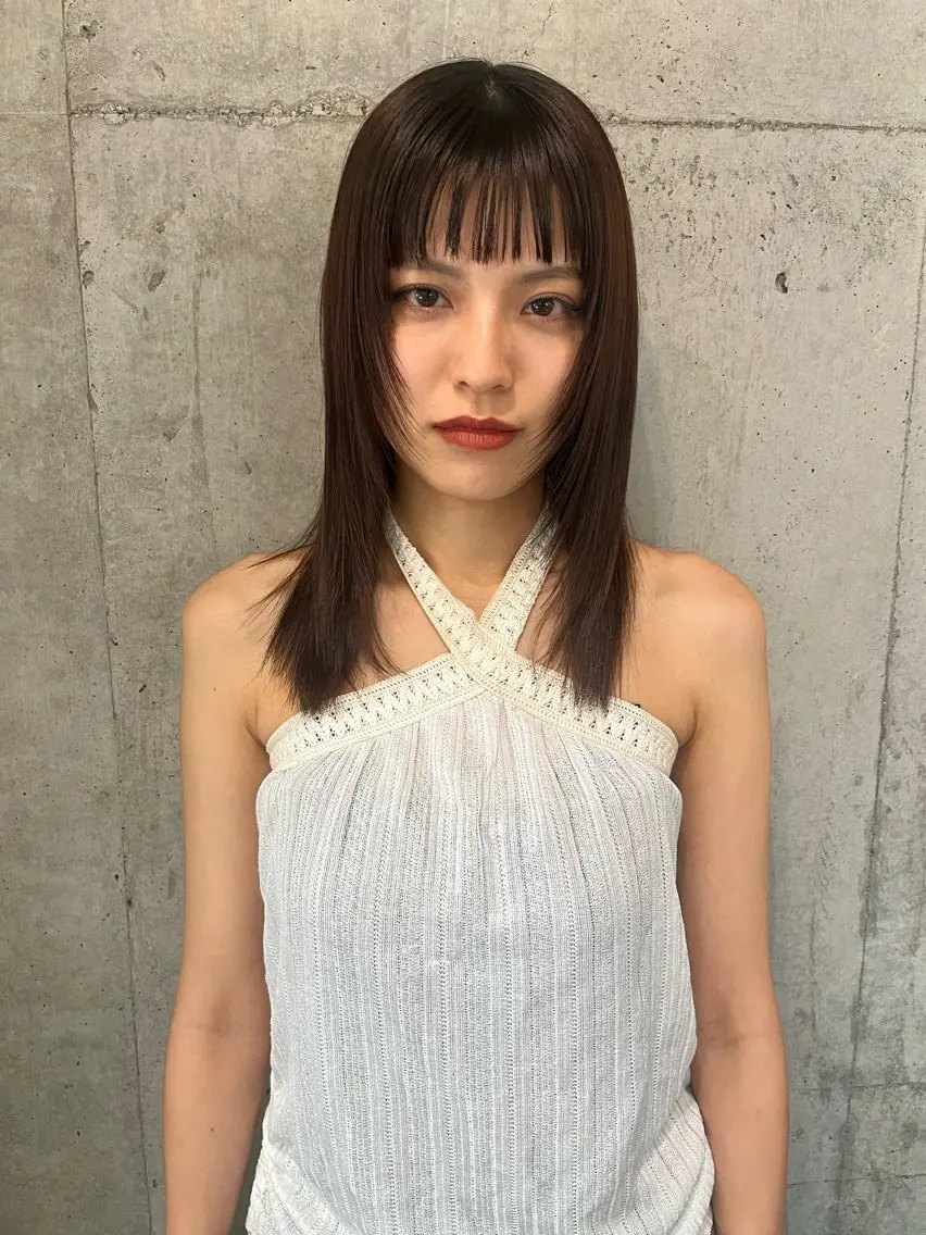 ミディアム レイヤーカット\ウル フ　chinatsuのヘアスタイル