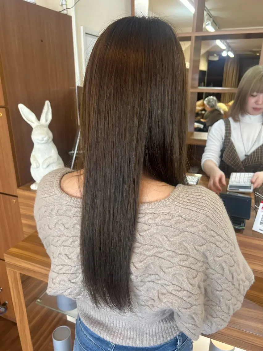 ロング カラー ヘアカラー 吉柳 鈴菜 七隈のヘアスタイル