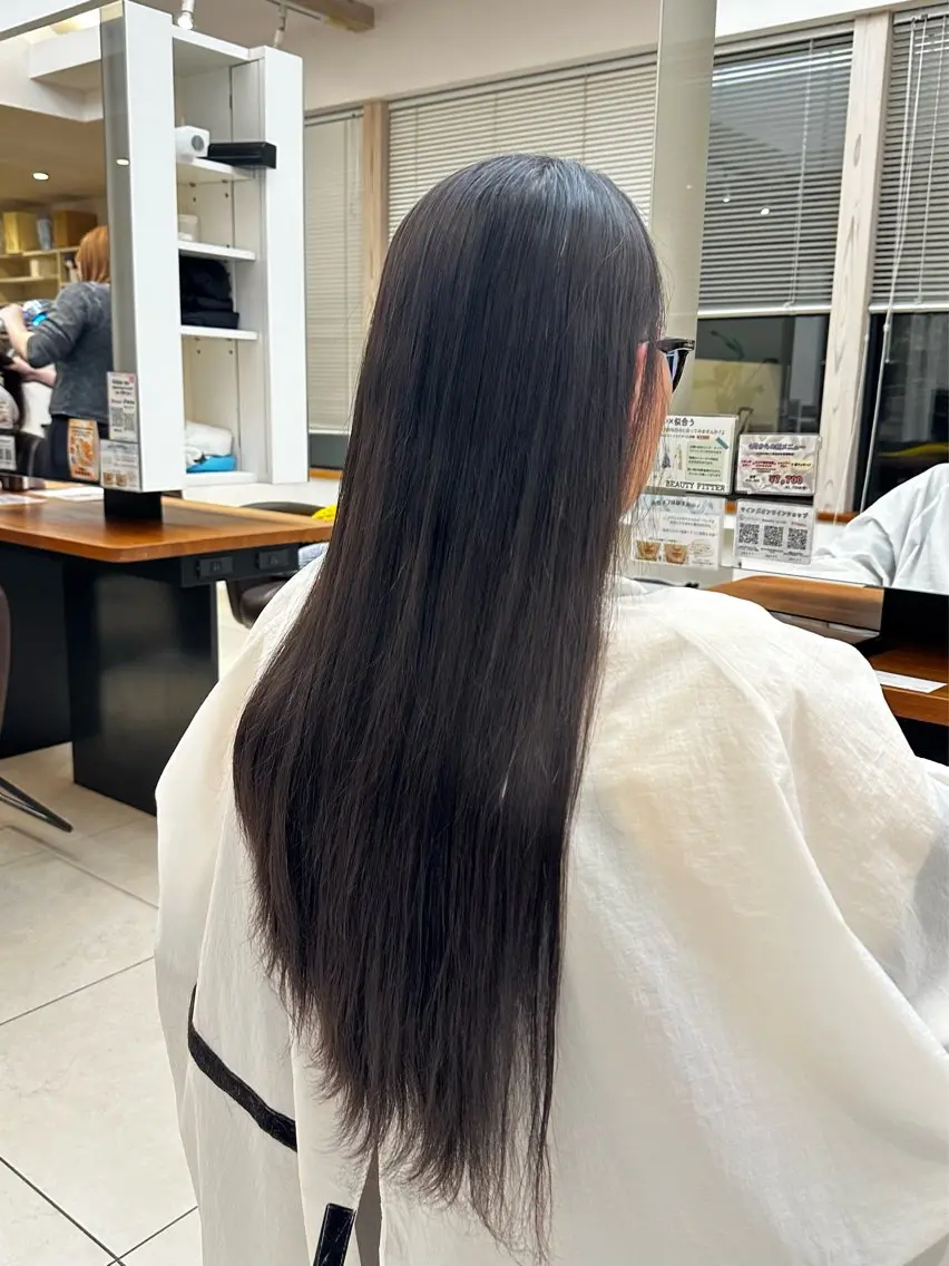縮毛矯正 【艶カラー/スパ】 M o k aのヘアスタイル
