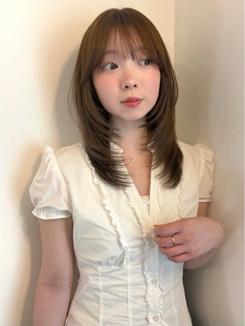 ミディアム カラー カット -みつま はるな-のヘアスタイル