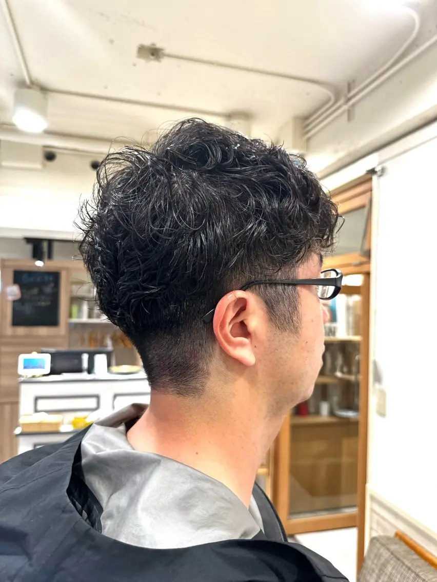 パーマ メンズ カット パーマ 岡本 葵のヘアスタイル