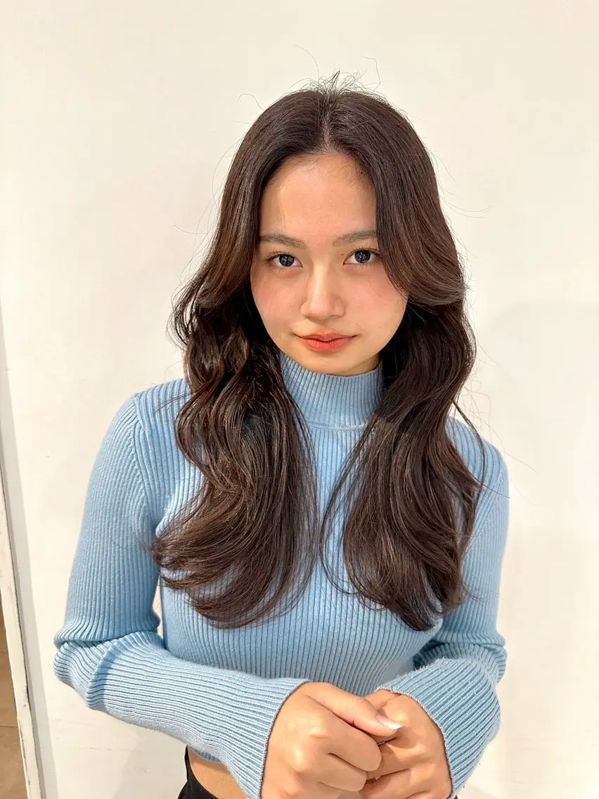 ロング カラー カット ヘアカラー トリートメント 大人可愛いレイヤー 大田のヘアスタイル