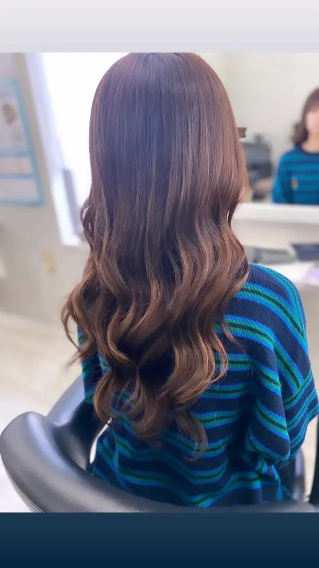 ロング プルエクステ エクステ 吉田 麻倫のヘアスタイル