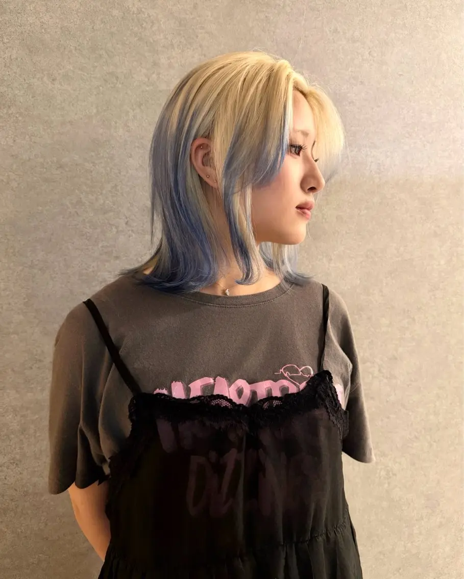 ミディアム カラー カット ヘアカラー トリートメント ハイトーン/ウルフ/ レイヤー/Asukaのヘアスタイル