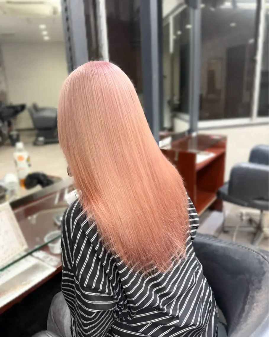 ロング カラー ヘアカラー トリートメント ハイトーンエクステ 🎩カズキ🎩のヘアスタイル