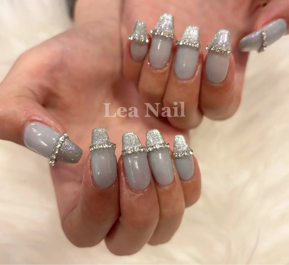ネイル フレンチネイル マグネットネイル マグネットフレンチ シンプルネイル ストーンネイル Lea Nailのネイルデザイン