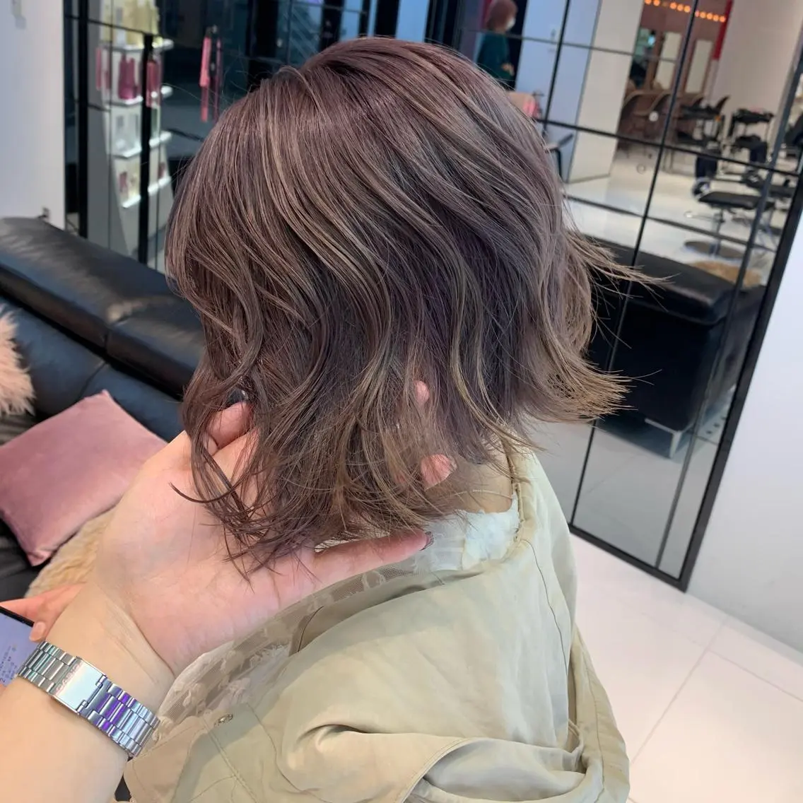 ショート カラー グレージュ ラベンダーカラー ラベンダーグレージュ ラベンダーグレー ハッシュカット /MANAMIのヘアスタイル