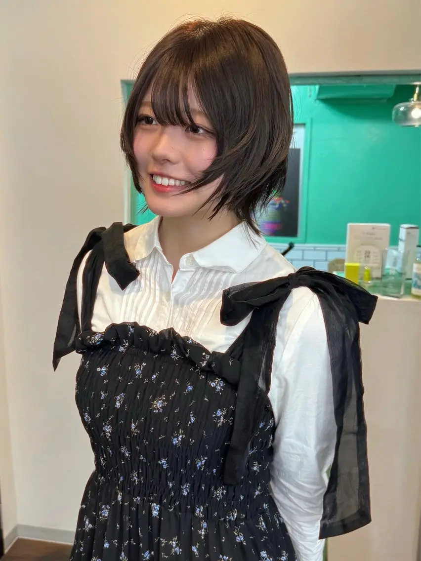 ショート くびれヘア レイヤーカット ショートヘア ハイトーン🎀 MIYU💖のヘアスタイル