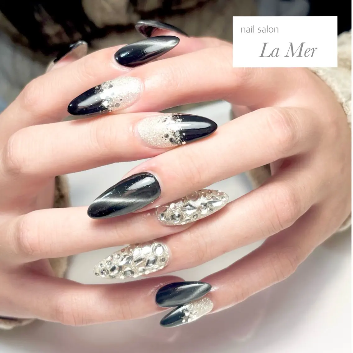 ネイル 成人式 長さ出し フレンチネイル ゴージャス キラキラネイル nailsalon La Merのネイルデザイン