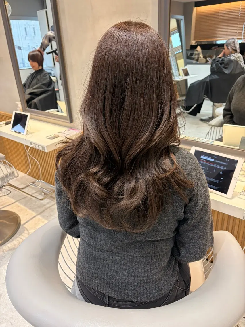 セミロング カラー カット ヘアカラー トリートメント 美髪矯正/レイヤー 赤み消し/はるかのヘアスタイル