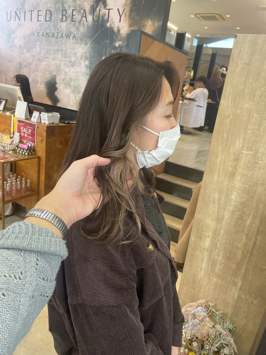 セミロング カット ヘアカラー テラダ ユウシン西金沢のヘアスタイル
