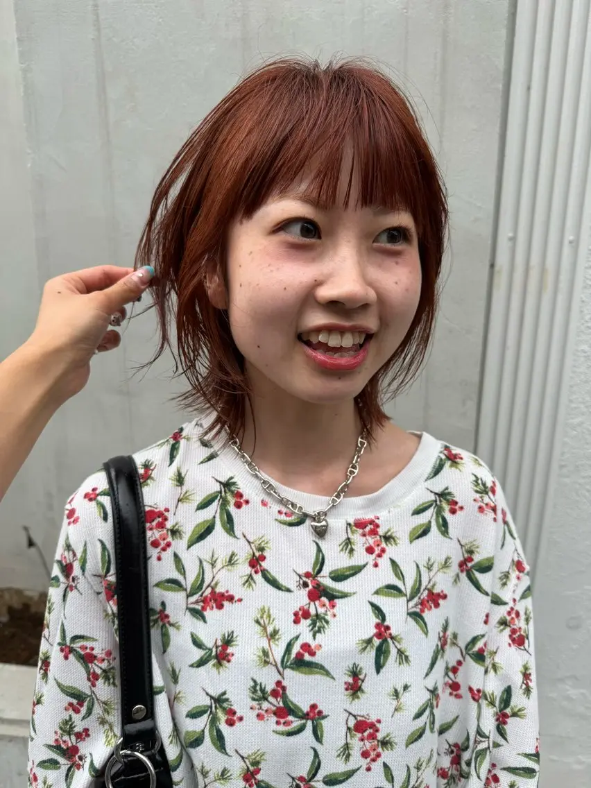 ミディアム ボブレイヤー ミディアムレイヤー アッシュ アッシュブラウン ラベンダーベージュ カット ヘアカラー レイヤーカット\ウル フ　chinatsuのヘアスタイル