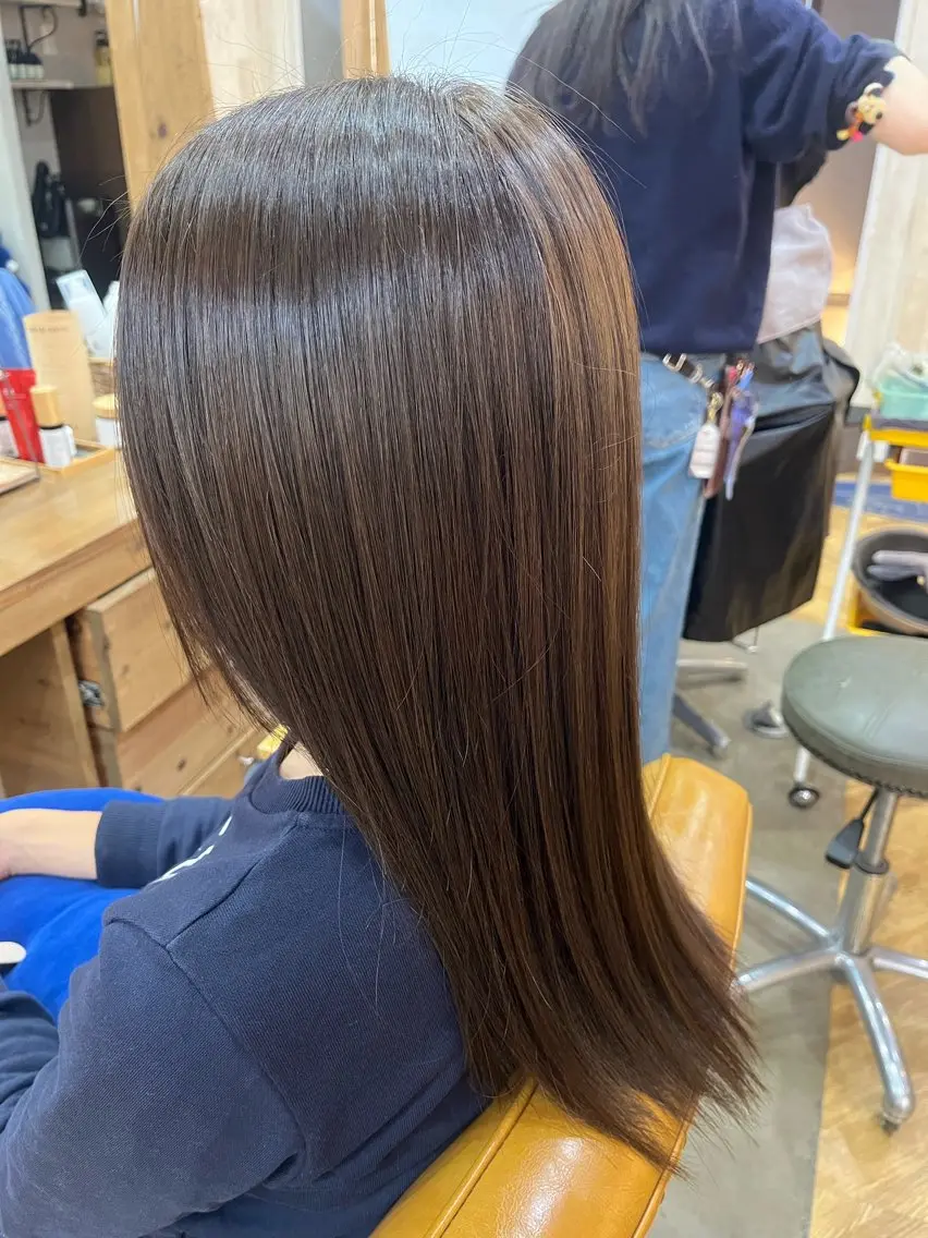 カラー オリーブカラー 西口 さやかのヘアスタイル
