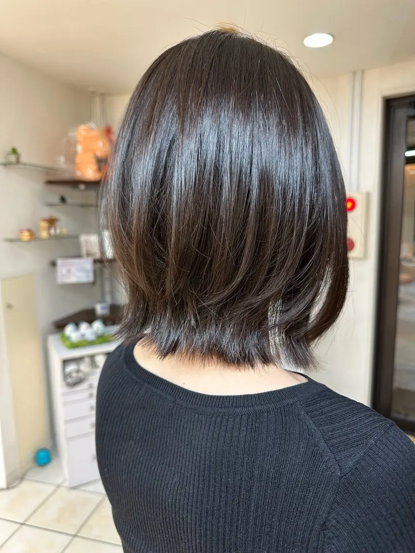 ミディアム ⭐️レイヤーカット 大人気　三澤康司⭐️のヘアスタイル
