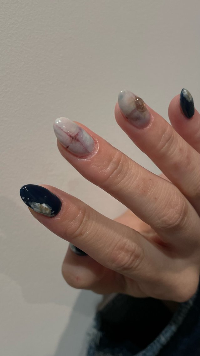 ネイル ハンドネイル フットネイル quro.n 拝島店 kaeのネイルデザイン