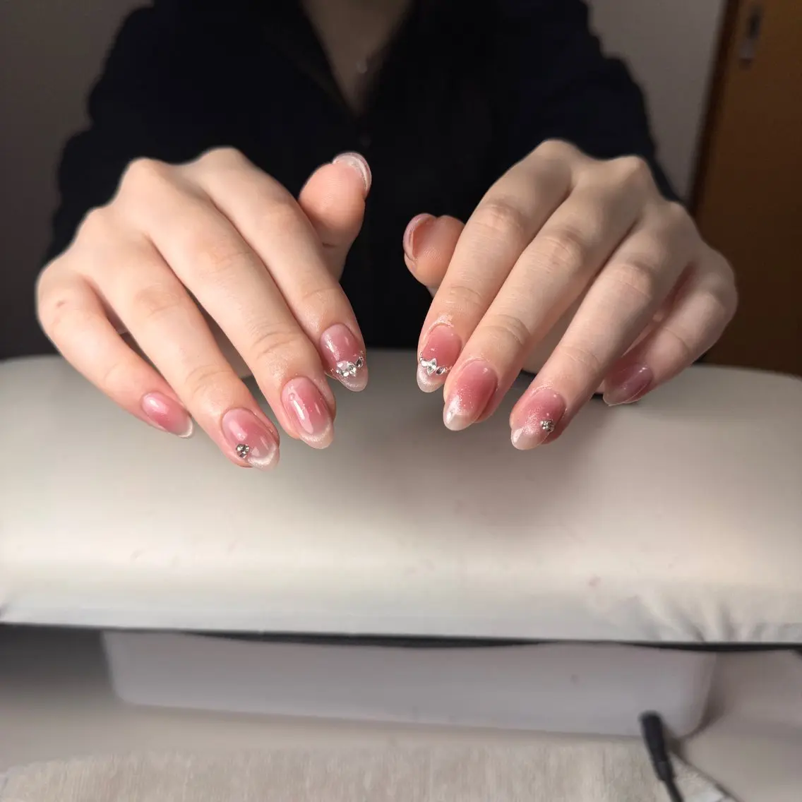 ネイル チークネイル フレンチネイル グラデーション 韓国ネイル マグネットネイル ハンドネイル Hana Nailのネイルデザイン