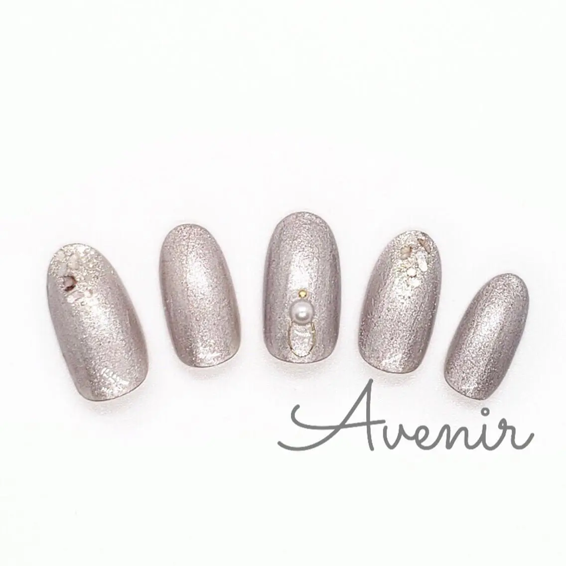 ネイル Avenir 表参道 nail&eye予約のネイルデザイン
