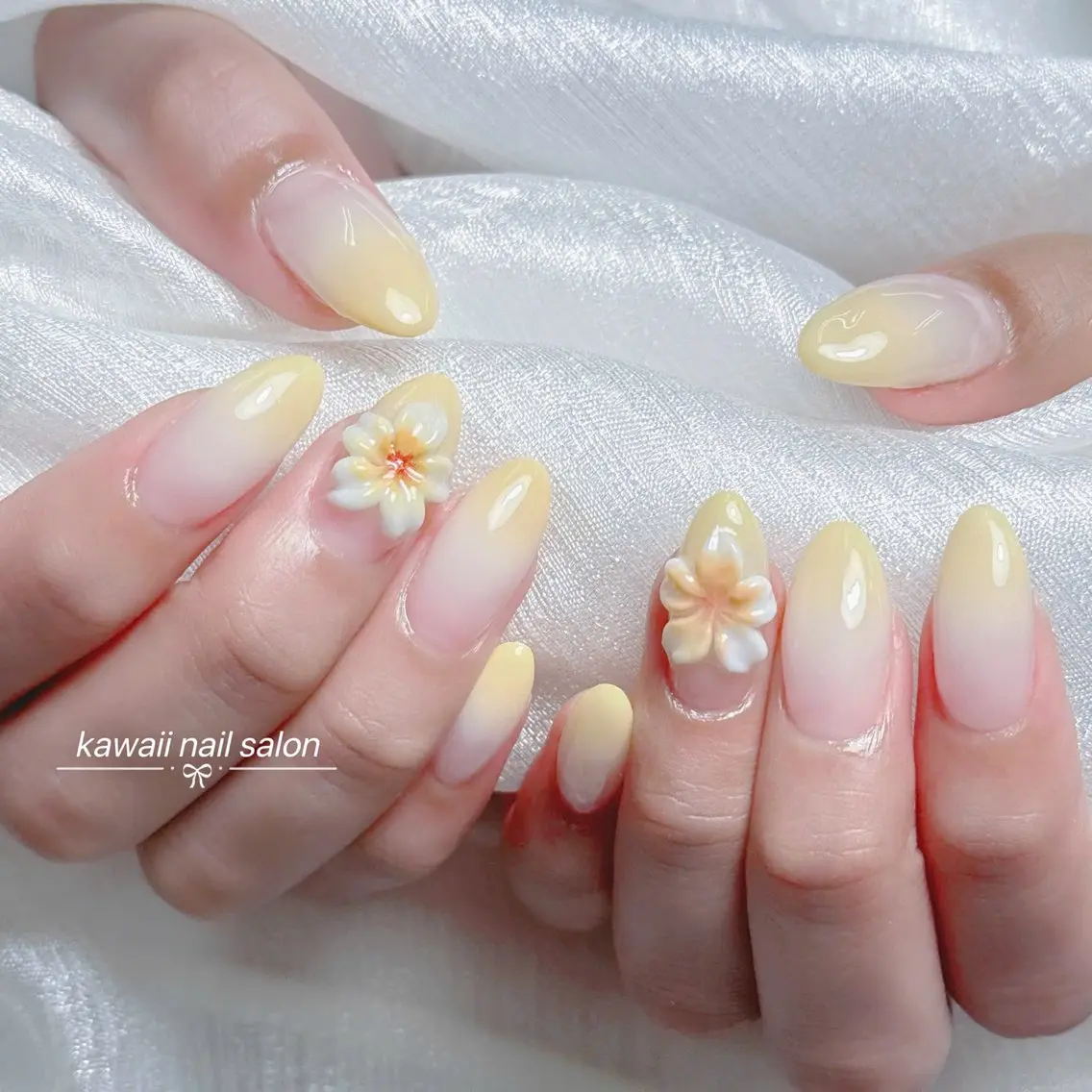 ネイル ドット フレンチネイル 韓国ネイル マグネットネイル オフィスネイル Kawaii Nail Salonのネイルデザイン