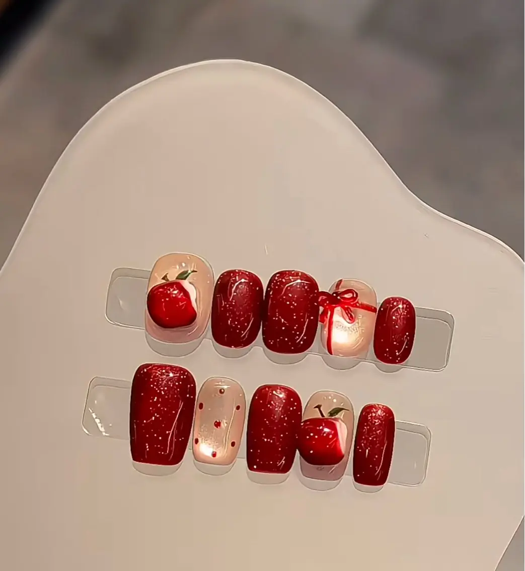 ネイル アートネイル オーロラネイル チークネイル フレンチネイル ガラスフレンチ 🎀🎀YooLi Nail Salonのネイルデザイン