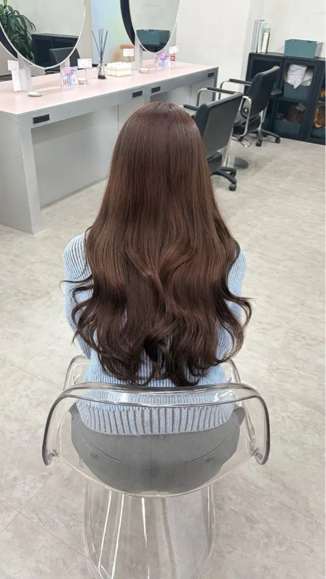 ロング カラー 東頭 さくらのヘアスタイル