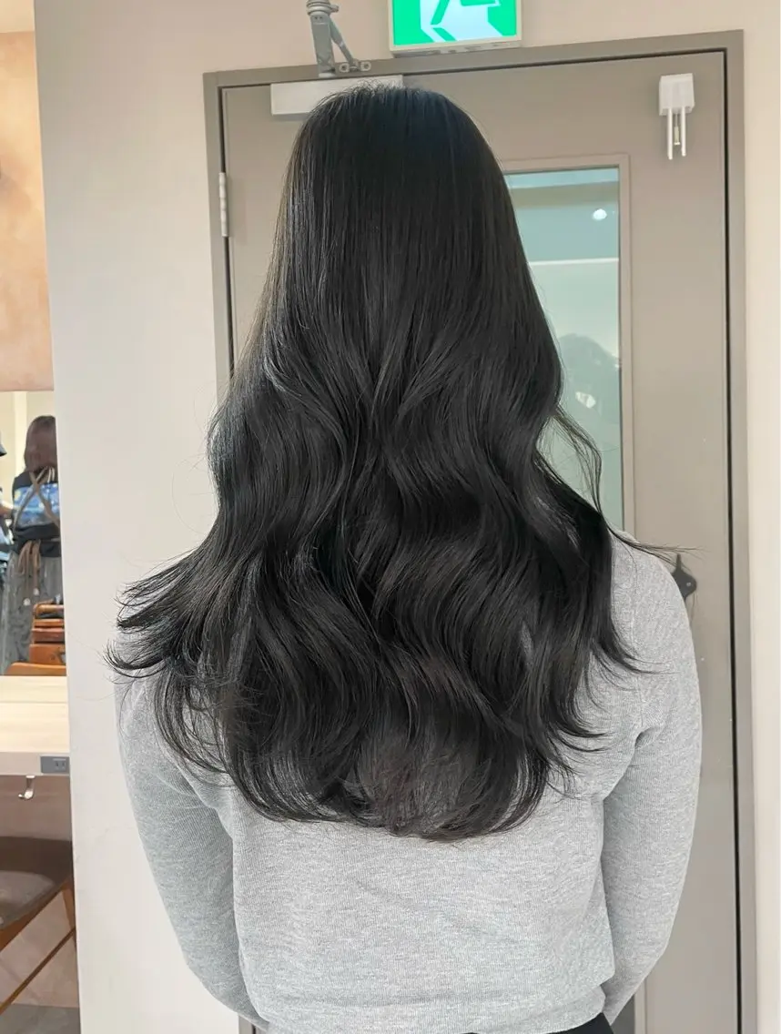 ロング カラー カット ヘアカラー トリートメント 横浜/レイヤーカット /顔周り/佐藤記正のヘアスタイル