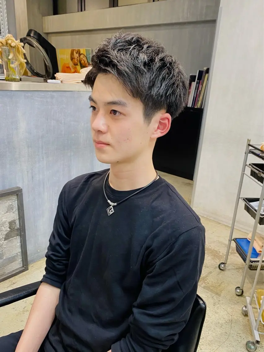 メンズ 刈り上げ サトウ リョウのヘアスタイル