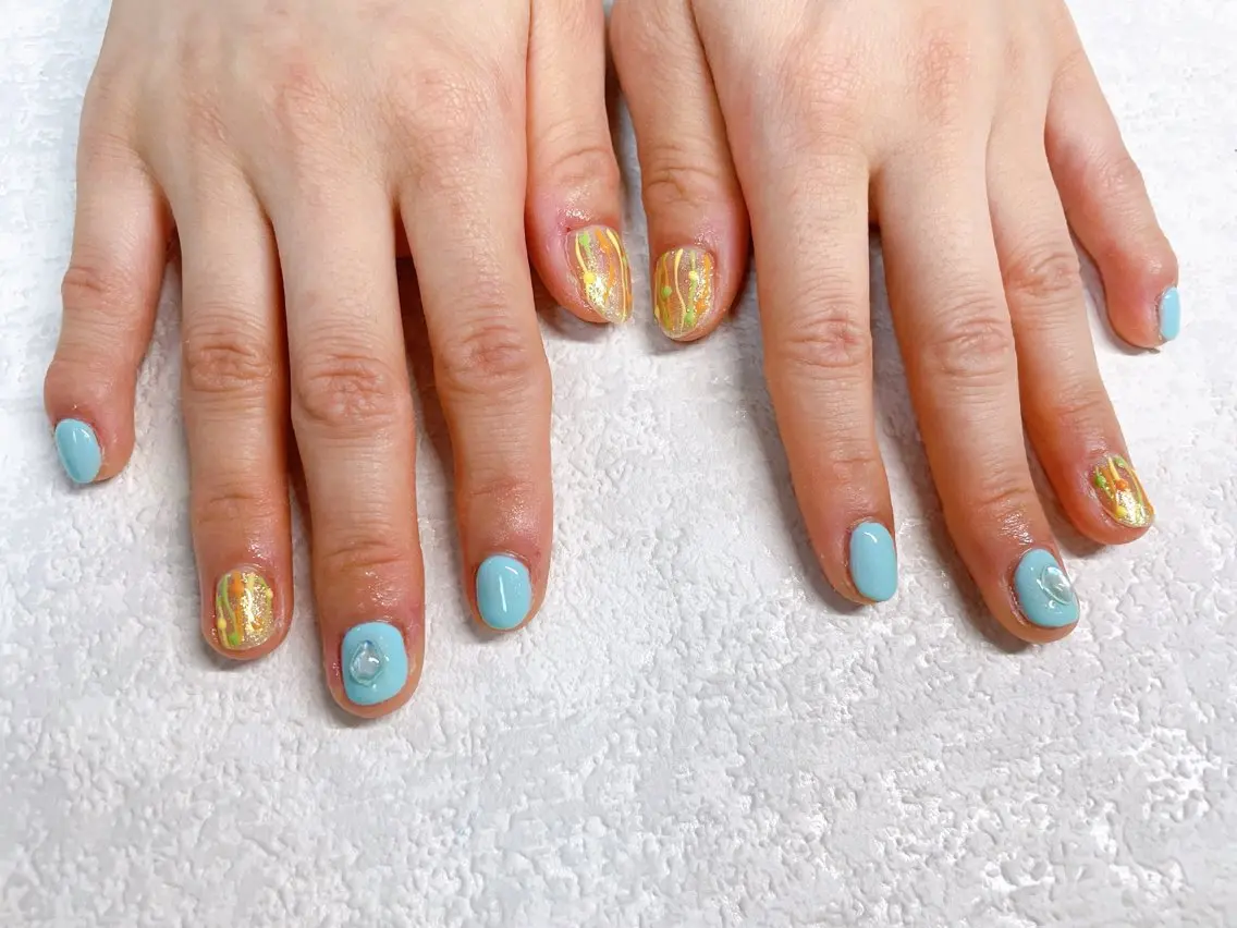 ネイル オーロラネイル フラワーネイル フットネイル フレンチネイル ジェルネイル ハンドネイル mogunail &blowのネイルデザイン