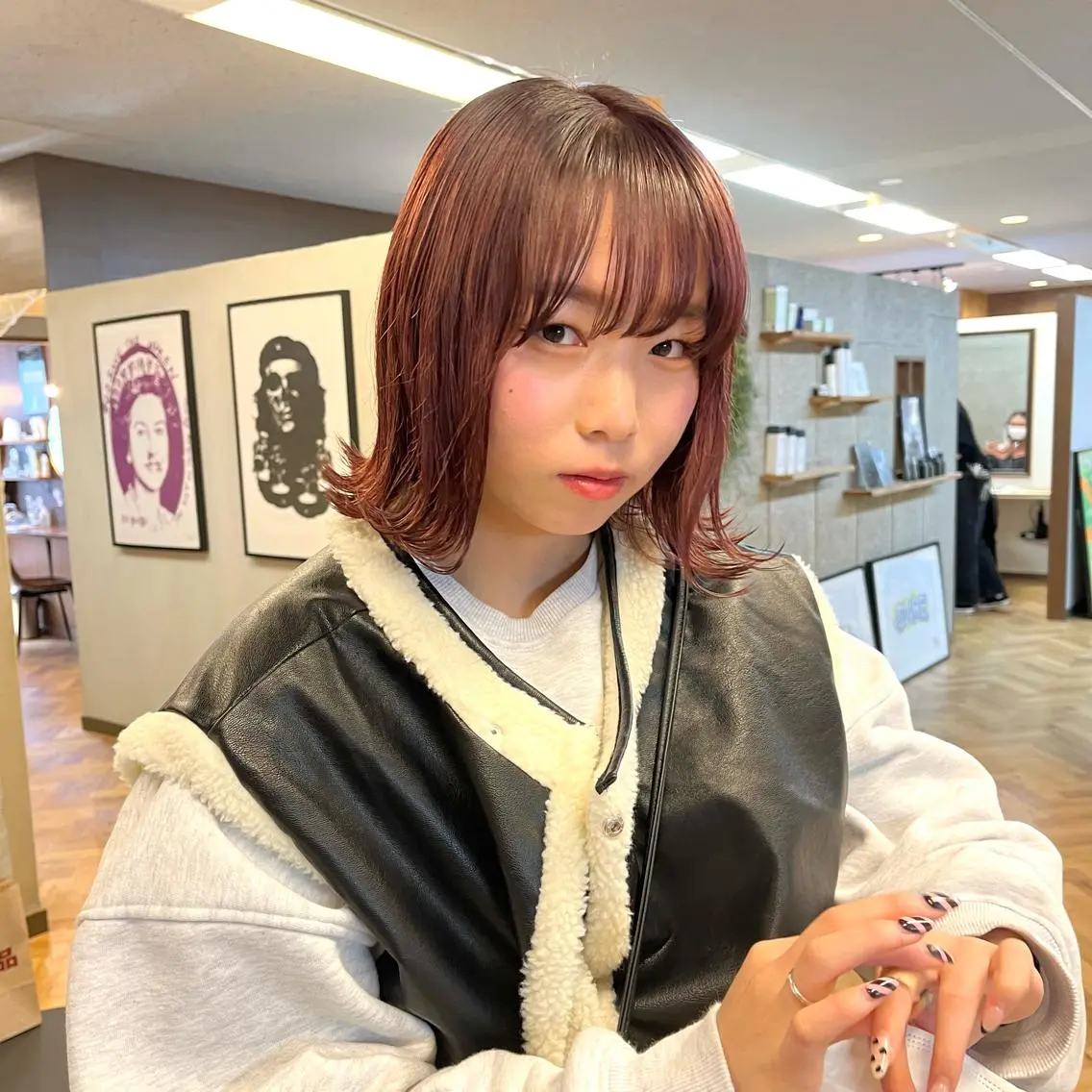 ミディアム カラー ena/ブリーチなし 透明感・レイヤー🎀のヘアスタイル