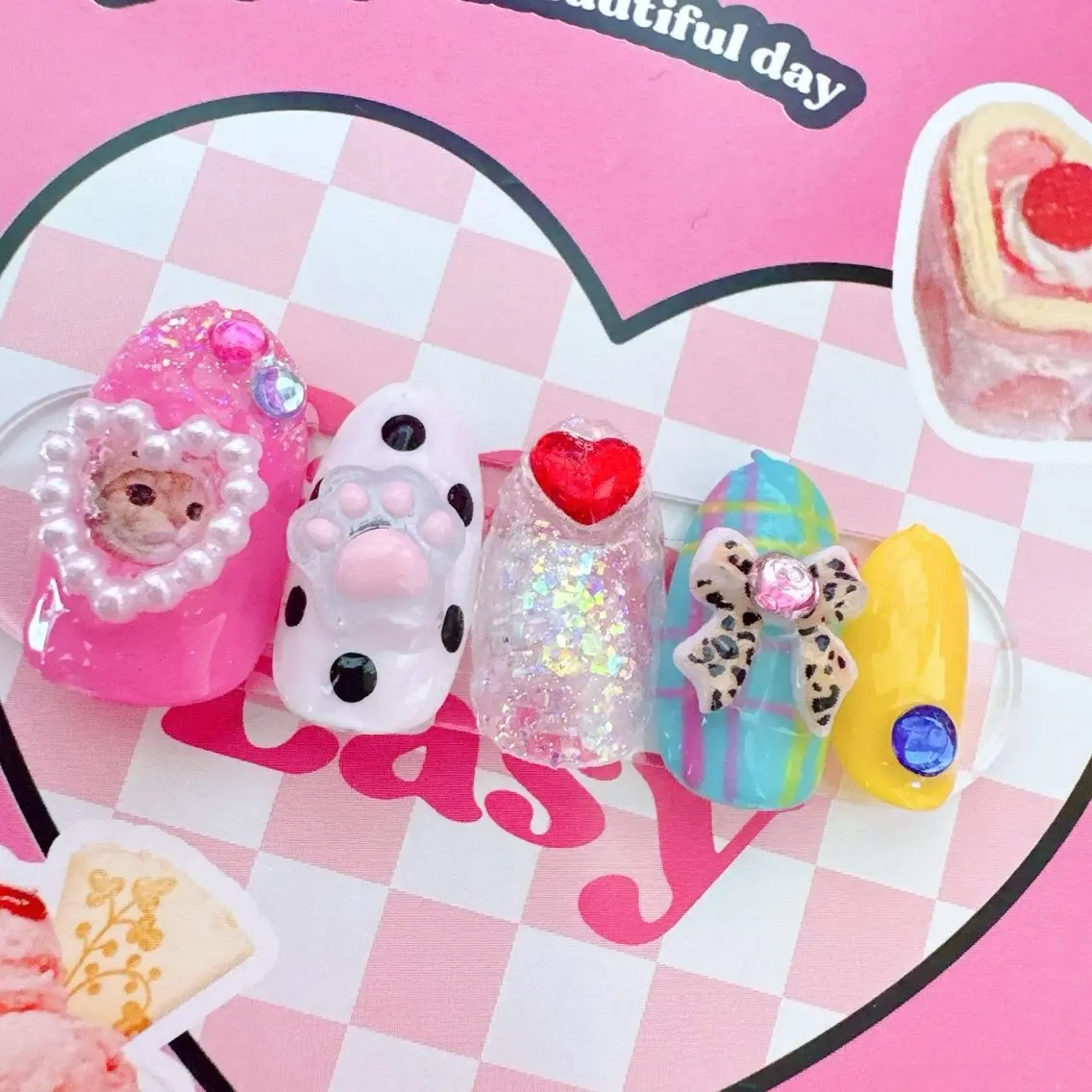 ネイル ハンドネイル MignonReve ♡EIMI🌈のネイルデザイン